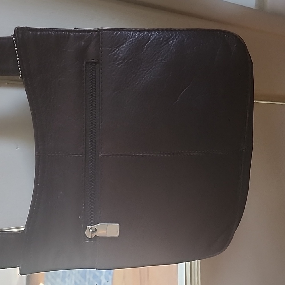 Paul and Taylor genuine leather bag - Picture 3 of 3